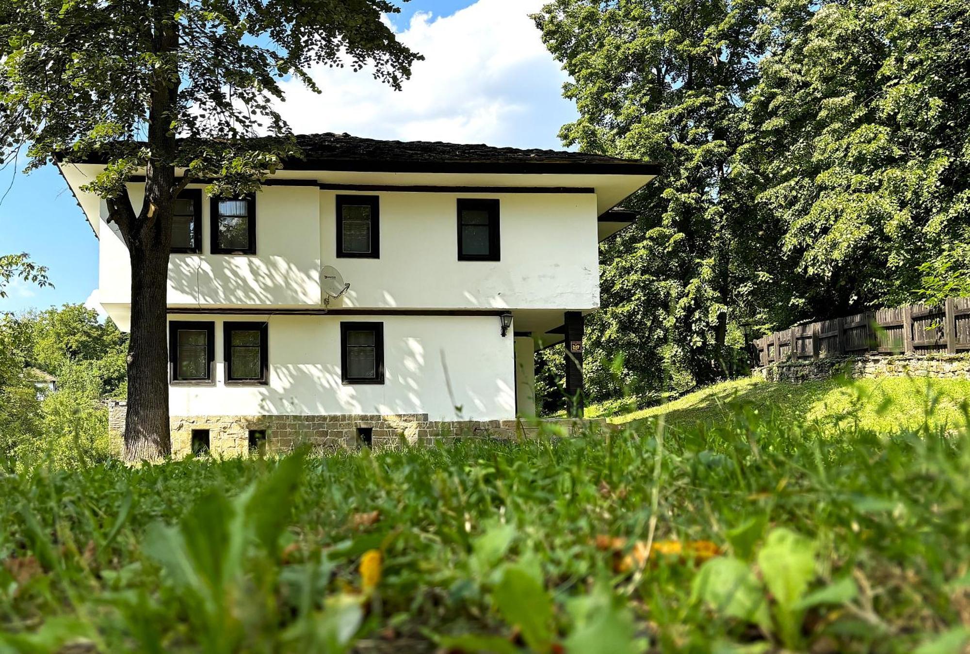בוז'נצי Guest House Ivanca Boncheva מראה חיצוני תמונה